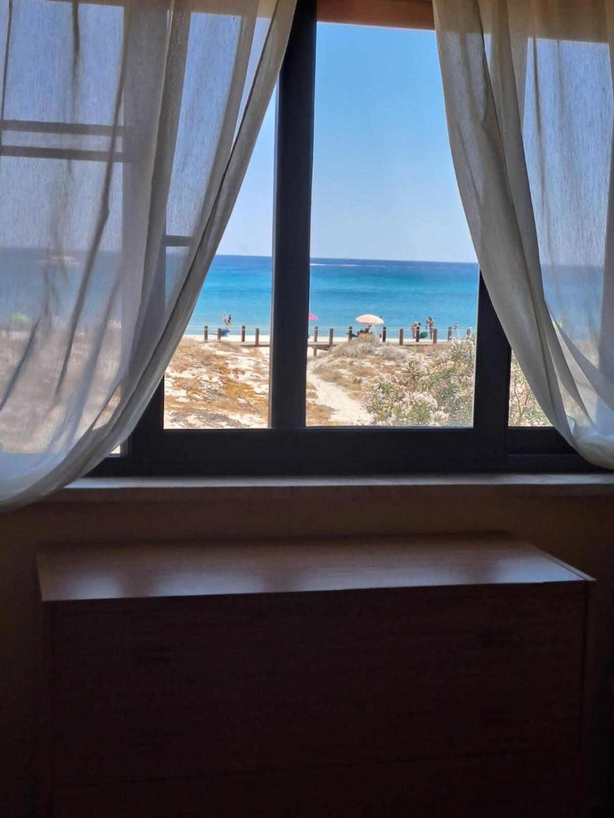 Sulla Spiaggia La Caletta Luaran gambar