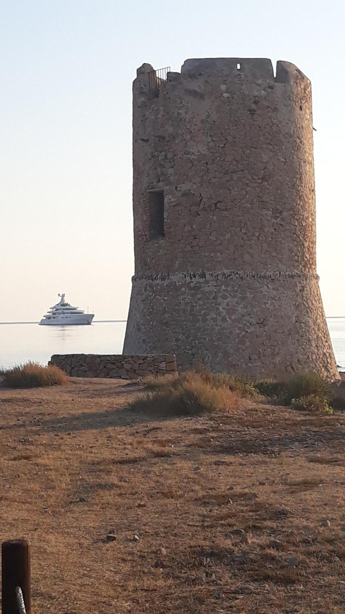 Sulla Spiaggia La Caletta Luaran gambar